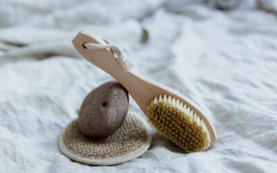 Dry brushing: l’arte di spazzolare la pelle a secco.